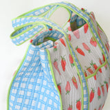 Expandable Tote, Strawberry